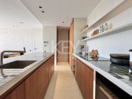 Apartment for sale in La Quinta, Benahavis