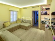 Villa for sale in Aloha, Nueva Andalucia