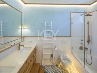 Villa for sale in Aloha, Nueva Andalucia