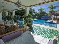 Villa for sale in Aloha, Nueva Andalucia