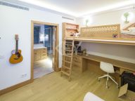 Villa for sale in Aloha, Nueva Andalucia