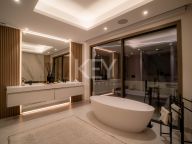 Villa en venta en Nueva Andalucia