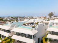 Villa for sale in Nueva Andalucia