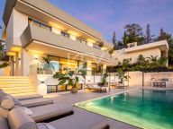 Villa for sale in Elviria, Marbella East