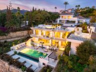 Villa for sale in Elviria, Marbella East