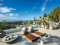 Villa for sale in Elviria, Marbella East