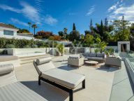 Villa for sale in Elviria, Marbella East