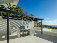 Villa for sale in Elviria, Marbella East