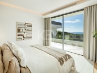 Villa for sale in Elviria, Marbella East