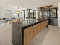 Villa for sale in Marbella Golden Mile