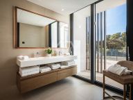 Вилла на продажу в Reyes y Reinas, Сотогранде