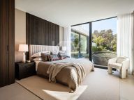 Вилла на продажу в Reyes y Reinas, Сотогранде