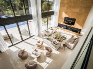 Вилла на продажу в Reyes y Reinas, Сотогранде