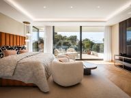 Вилла на продажу в Reyes y Reinas, Сотогранде