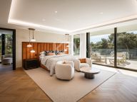 Вилла на продажу в Reyes y Reinas, Сотогранде