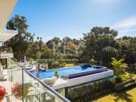 Вилла на продажу в Reyes y Reinas, Сотогранде