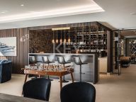 Вилла на продажу в Reyes y Reinas, Сотогранде