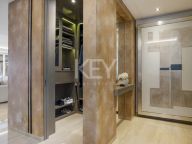 Villa for sale in Los Almendros, Benahavis