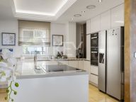 Villa for sale in Los Almendros, Benahavis