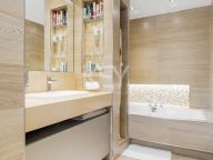 Villa for sale in Los Almendros, Benahavis