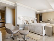 Villa for sale in Los Almendros, Benahavis