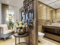 Villa for sale in Los Almendros, Benahavis