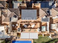 Villa for sale in Los Almendros, Benahavis