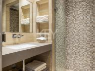 Villa for sale in Los Almendros, Benahavis