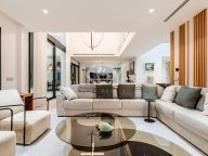 Villa for sale in Cascada de Camojan, Marbella Golden Mile