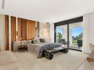 Villa for sale in Cascada de Camojan, Marbella Golden Mile