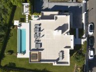 Villa for sale in Cascada de Camojan, Marbella Golden Mile