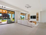 Villa for sale in El Rosario, Marbella East