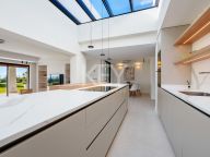 Villa for sale in El Rosario, Marbella East