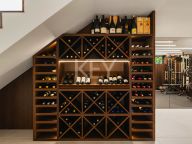 Villa for sale in Nueva Andalucia