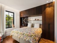 Villa for sale in Nueva Andalucia