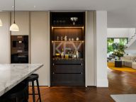 Villa for sale in Nueva Andalucia