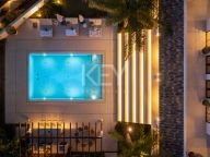 Villa for sale in Nueva Andalucia