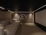 Villa for sale in Nueva Andalucia