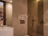 Adosado en venta en Aloha, Nueva Andalucia