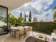 Adosado en venta en Aloha, Nueva Andalucia