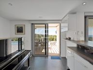 Villa for sale in Las Lomas de Nueva Andalucia, Nueva Andalucia