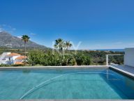 Villa for sale in Las Lomas de Nueva Andalucia, Nueva Andalucia