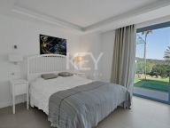 Villa for sale in Las Lomas de Nueva Andalucia, Nueva Andalucia