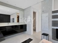 Villa for sale in Las Lomas de Nueva Andalucia, Nueva Andalucia