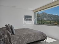 Villa for sale in Las Lomas de Nueva Andalucia, Nueva Andalucia