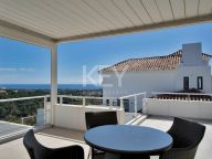 Villa for sale in Las Lomas de Nueva Andalucia, Nueva Andalucia