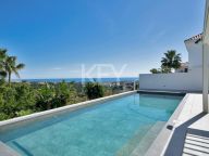 Villa for sale in Las Lomas de Nueva Andalucia, Nueva Andalucia