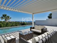 Villa for sale in Las Lomas de Nueva Andalucia, Nueva Andalucia