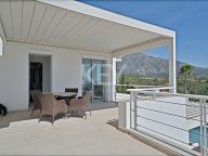 Villa for sale in Las Lomas de Nueva Andalucia, Nueva Andalucia