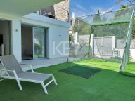 Villa for sale in Las Lomas de Nueva Andalucia, Nueva Andalucia